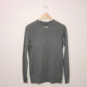 Vince 100% Cashmere V-Neck Sweater in Gray
